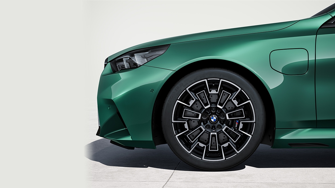 Таңдандырарлық әсер.